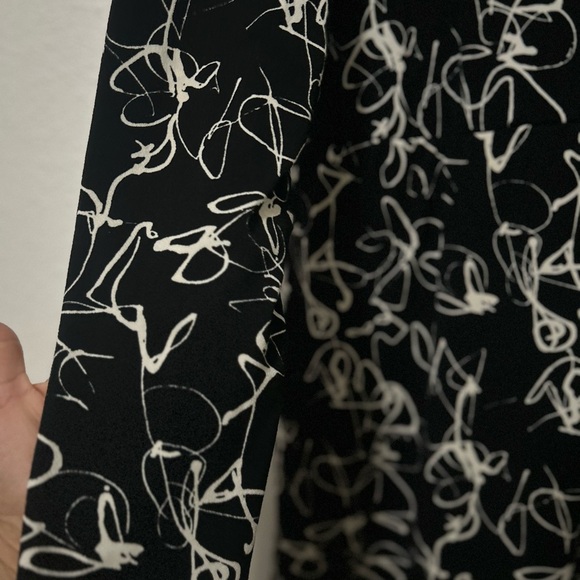 Long Sleeve Black and White Women's Dress xxl - Picture 7 of 8